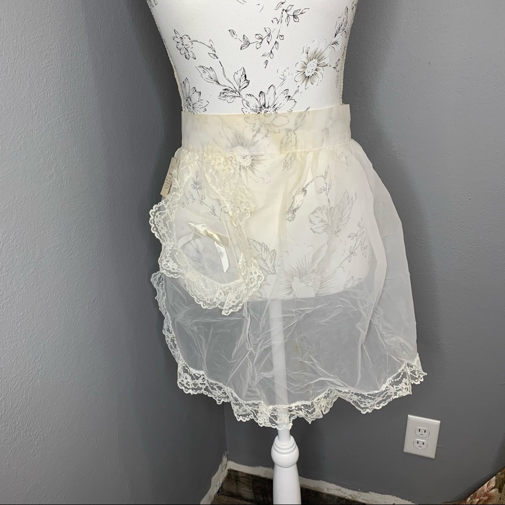 Vintage Apron Beco-Helman Cream Lace Embroidered - Picture 1 of 4